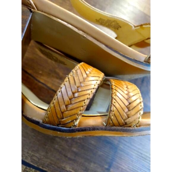 Nine West Tan Leather Strappy Sandal Cone Heel 8M - Picture 7 of 10